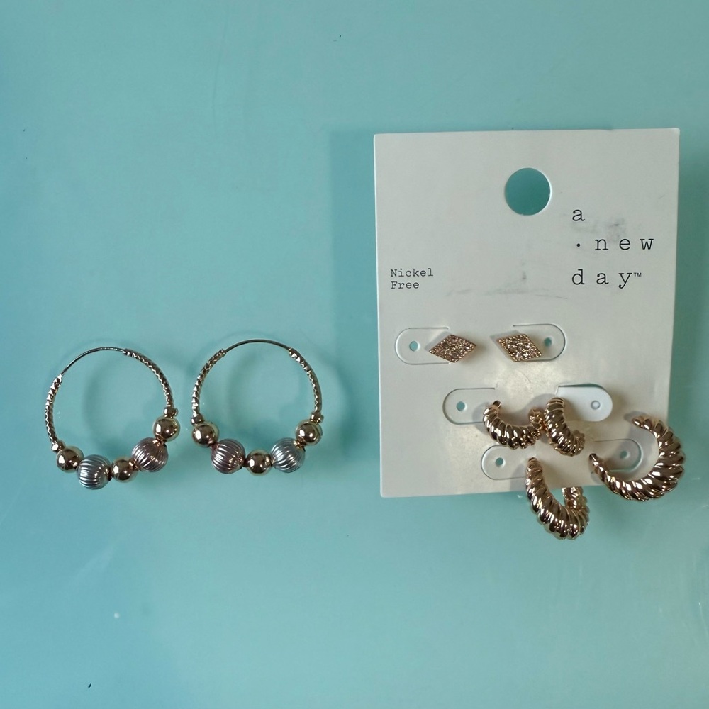 A New Day, 4 pairs of earrings, Golden, Bronze and Silver , NWT/NWOT - Picture 1 of 3